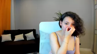 your_lilly_girl chaturbate Hot bitch posing in lingerie