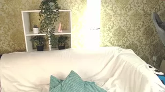 liana_black chaturbate Baby brings herself to orgasm