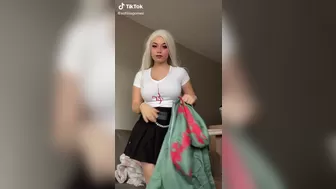 Sofia Gomez aka realsofiagomez onlyfans Beautiful schoolgirl fucks juicy pussy