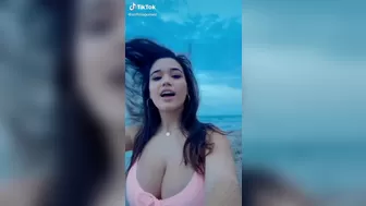 Sofia Gomez aka realsofiagomez onlyfans Exquisite blond shows natural breasts
