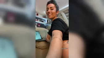 A Dani Buenno aka dbuennoa onlyfans Naughty woman sucks cock