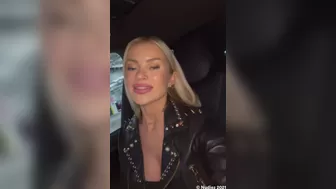 LaynaBoo aka Layna Boo aka laynaaboo onlyfans Big boobed chick jerking off her cunt