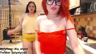 aly_alyce chaturbate Spicy chick fucks sex toy
