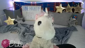 dahlia chaturbate Chubby mare in honor of the holiday shows its bust