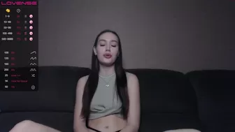aziza_kifak chaturbate Sexy blonde fucks sex lips
