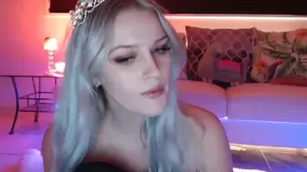 alicexmaia chaturbate Charming beeks - performs a striptease