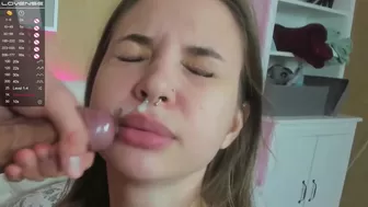 maaarynip Facial show with skinny cam slut