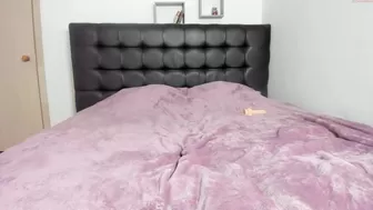 _emotion chaturbate Busty babe caresses nipples