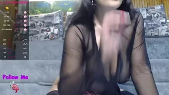 katrine_denev chaturbate Beautiful lady pulls pussy