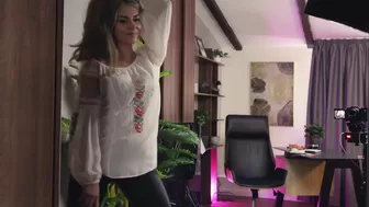 alliesynn chaturbate Sultry beauty fucks point with phallus
