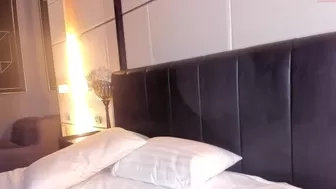 lil_mayaa chaturbate Delicious bitch pulls her holes
