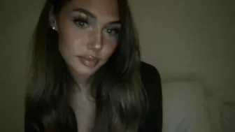 luckycherryxx chaturbate  little dark girl