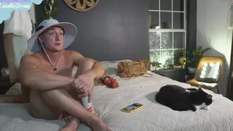 livanddrew chaturbate Shy babe fucks her cunt with a sex toy