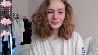mxxnsxsul chaturbate Beautiful chick shows small shapes