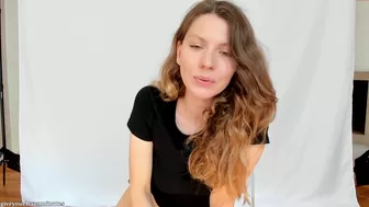 giveyouelevenminutes chaturbate Charming Shlendra fingering anus with a sex toy