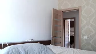 kissofacobra chaturbate Slender bitch fucks in the anus