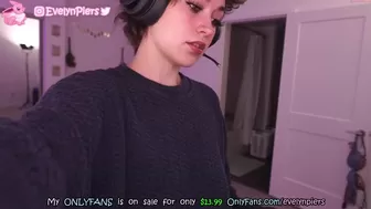 evelynpiers chaturbate Solid mom caresses not only sisi