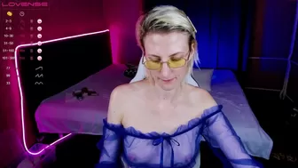 eva__blonde chaturbate  completely bared slender body