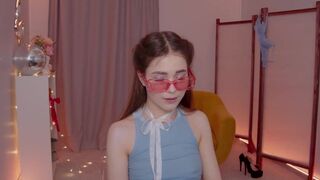 dakota_ossa chaturbate Attractive chick is pounded with a bottle in the ass-