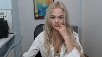 leila_il chaturbate  cheeky youngster