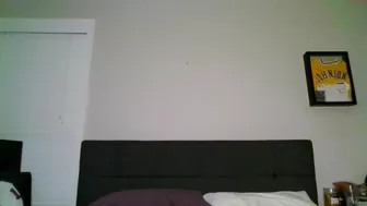peytonperks chaturbate Shy bitch masturbates recklessly pussy