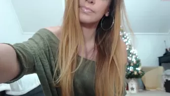 rebbecasnowshoe chaturbate Chic female demonstrates underwear