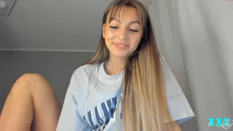 xxx_leila chaturbate   pranks in honor of the new year