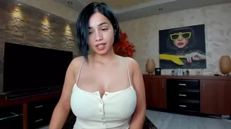 raquelle_star chaturbate The delightful figure of u excites inexplicably