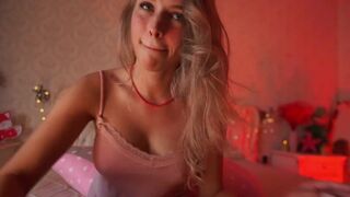 pussy__money__weed chaturbate  with a toy in the pussy