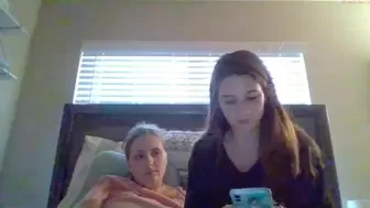 svtf2323 chaturbate Shy babe fucks pussy with phallus
