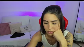 jeangreybianca Experienced woman paws lips sex