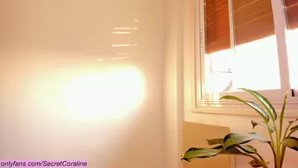 secretcoraline  beauty sensually satisfies her pussy
