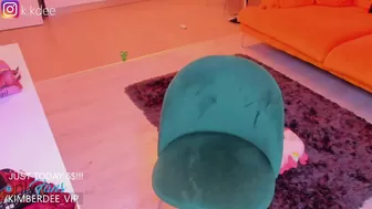 kimberdeee  skinny on the big bed
