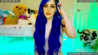 kati3kat  privat with a toy