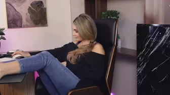 alliesynn Wonderful Shmara Fucks Sex Toy