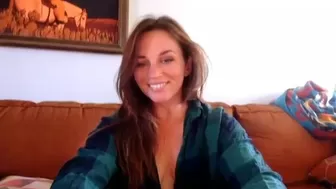 adrey_ Cool skinny rubs her lips sex
