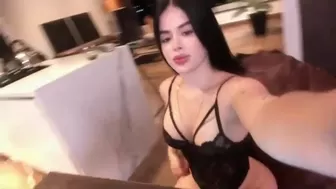 manuu_ Pretty chick fucks pussy with phallus