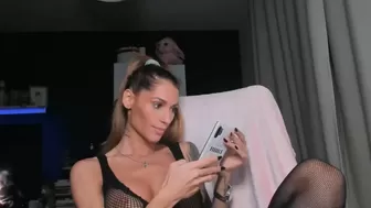 koookyforever Exquisite bitch gently jerks her pussy