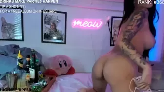 prettyx0kat Fluffy bitch with glasses masturbates pussy