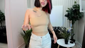 lovely_asian_ chaturbate A delightful hare gently pulls the vagina