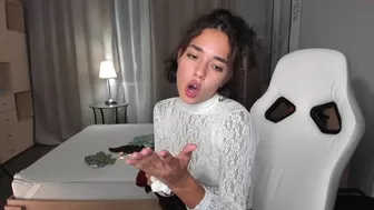 ella_flare chaturbate The insistent babe caresses her charms