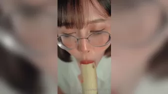 Arisa Asmr aka Deerlong onlyfans slender babe masturbates shaved pussy