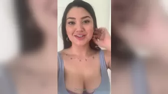 Alyx Star aka alyxstar onlyfans cute skin erotic undresses