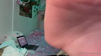 sleepyfae onlyfans skinny woman zhahaetsya with a dildo