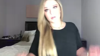 Kali Roses aka kaliroses onlyfans the shrewd curvy undressing in the bath