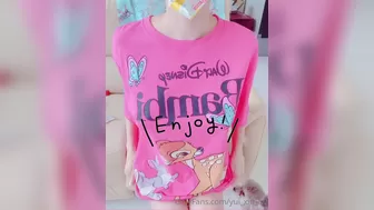 Yui Xin aka yui_xin_tw onlyfans  jerking off through panties
