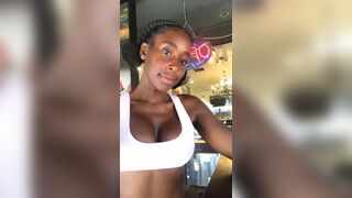 Bria Myles aka realbriamyles onlyfans mature lady naughty on the beach