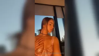 Emarr B aka emarrb onlyfans sweet and attractive babe masturbates