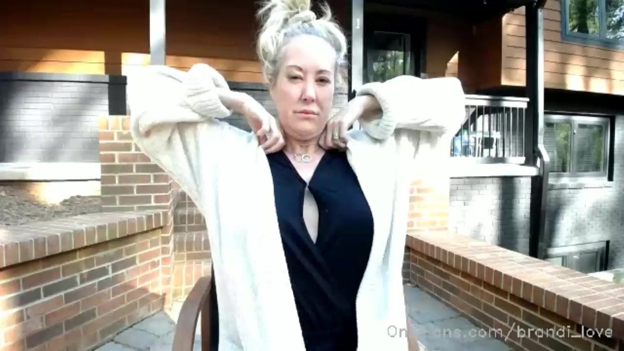 Watch Brandi Love aka brandi_love onlyfans 21_01_2022 broadcast - masturbationgirl.com