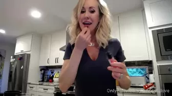 Brandi Love aka brandi_love onlyfans blonde passion caresses shaved pussy